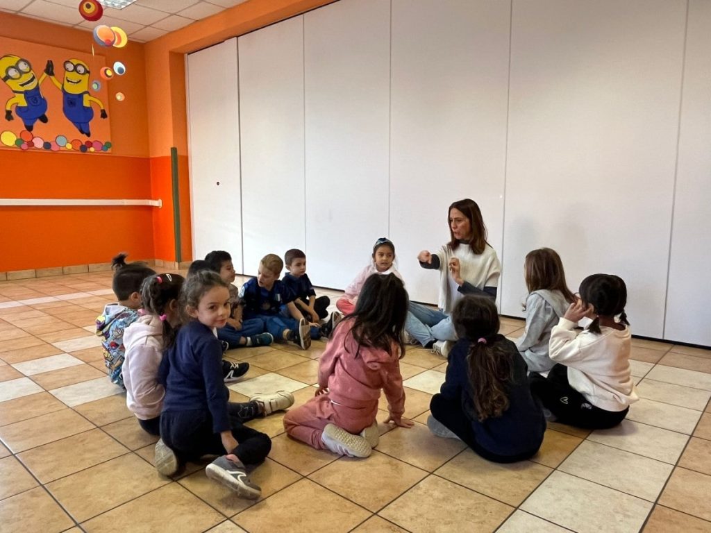 Laboratorio inglese Maestra Claudia gruppo leoni1-min