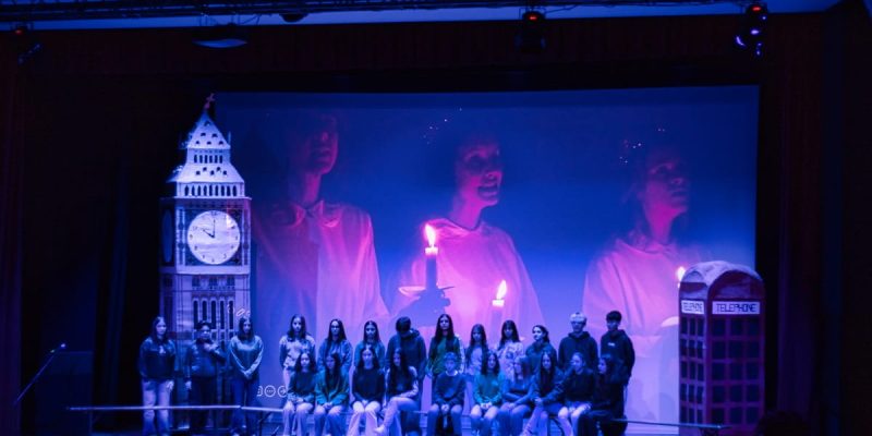 spettacolo natale scuola san luigi secondaria di primo grado