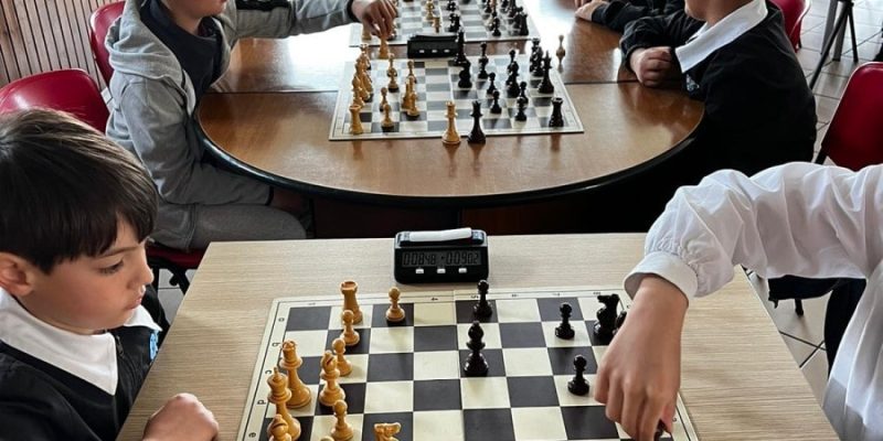 torneo di scacchi scuola primaria san luigi garbagnate milanese